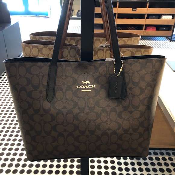 coach avenue tote black